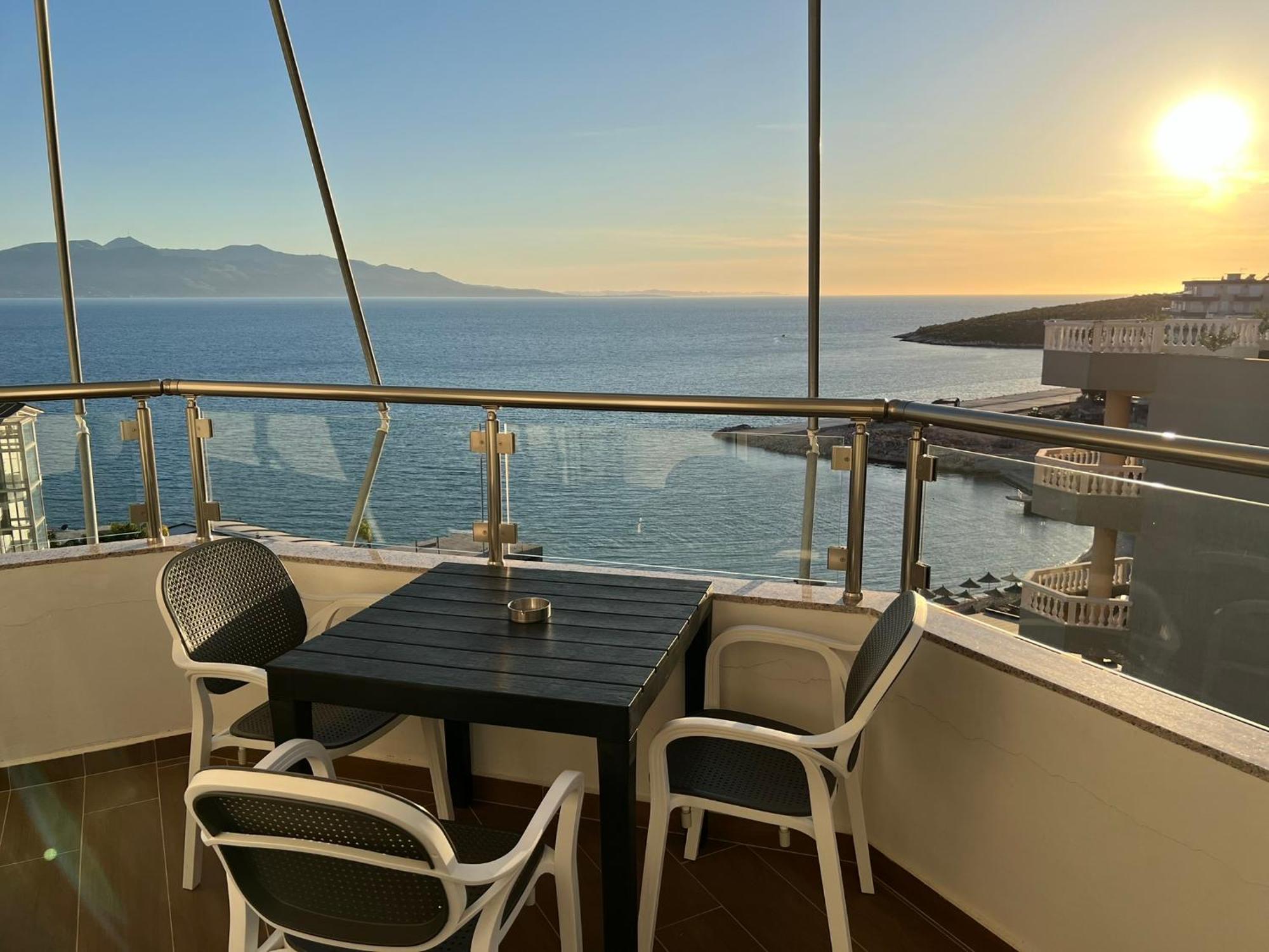 Saranda Luxury Apartments Exteriör bild